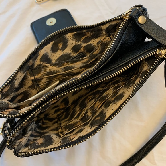 Call it Spring Purse - Picture 2 of 2